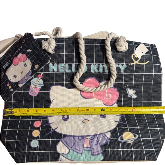 Hello Kitty Black and Pink Grid Tote - Picture 2 of 3